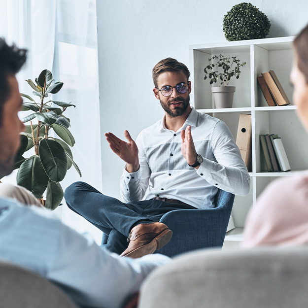 Divorcing couple discussing unresolved issues