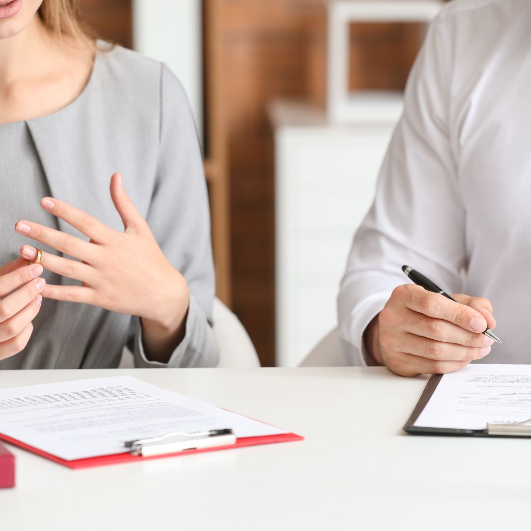 signing a divorce paper