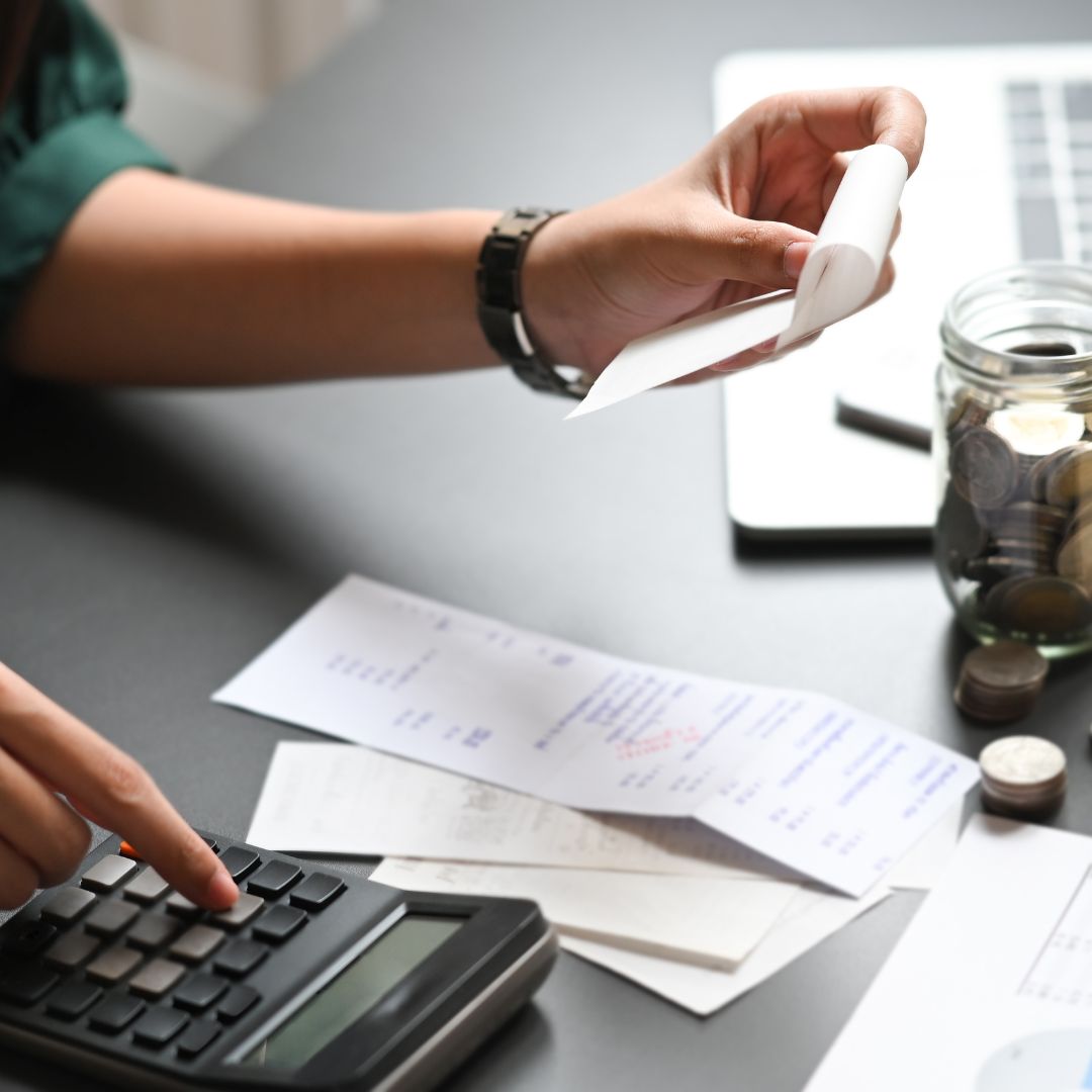 managing living expenses after divorce